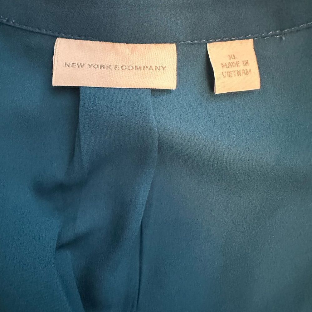 Teal Blouse - Picture 10 of 10